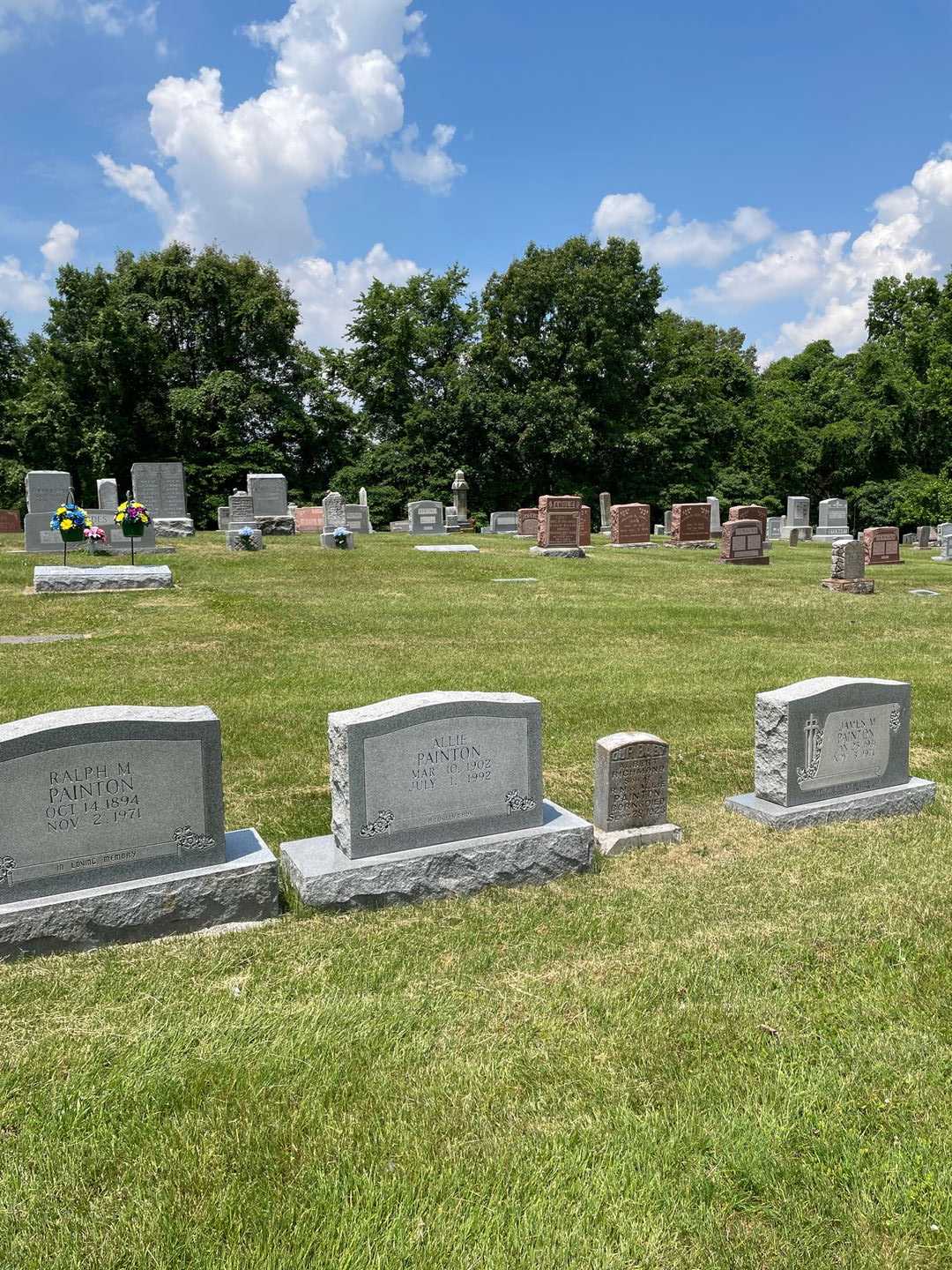 Allie Painton's grave. Photo 2