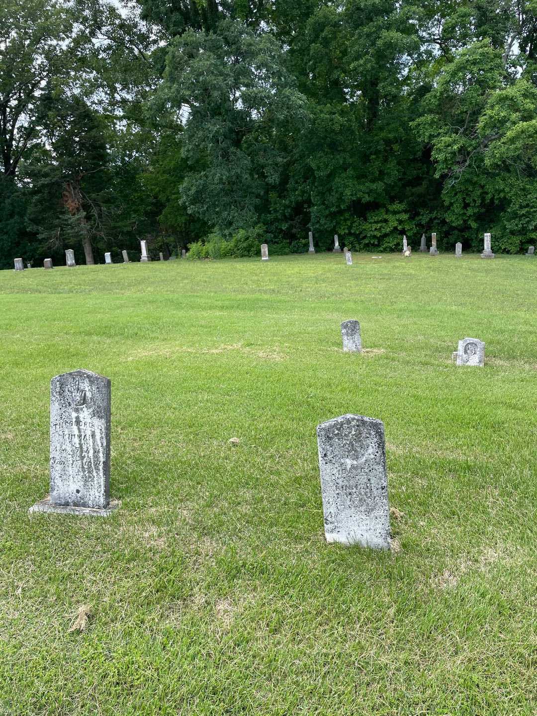 Ida E. Kinman's grave. Photo 2