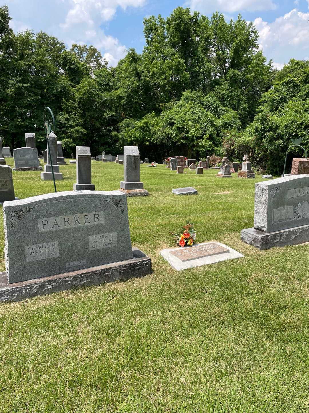 Clara B. Parker's grave. Photo 2