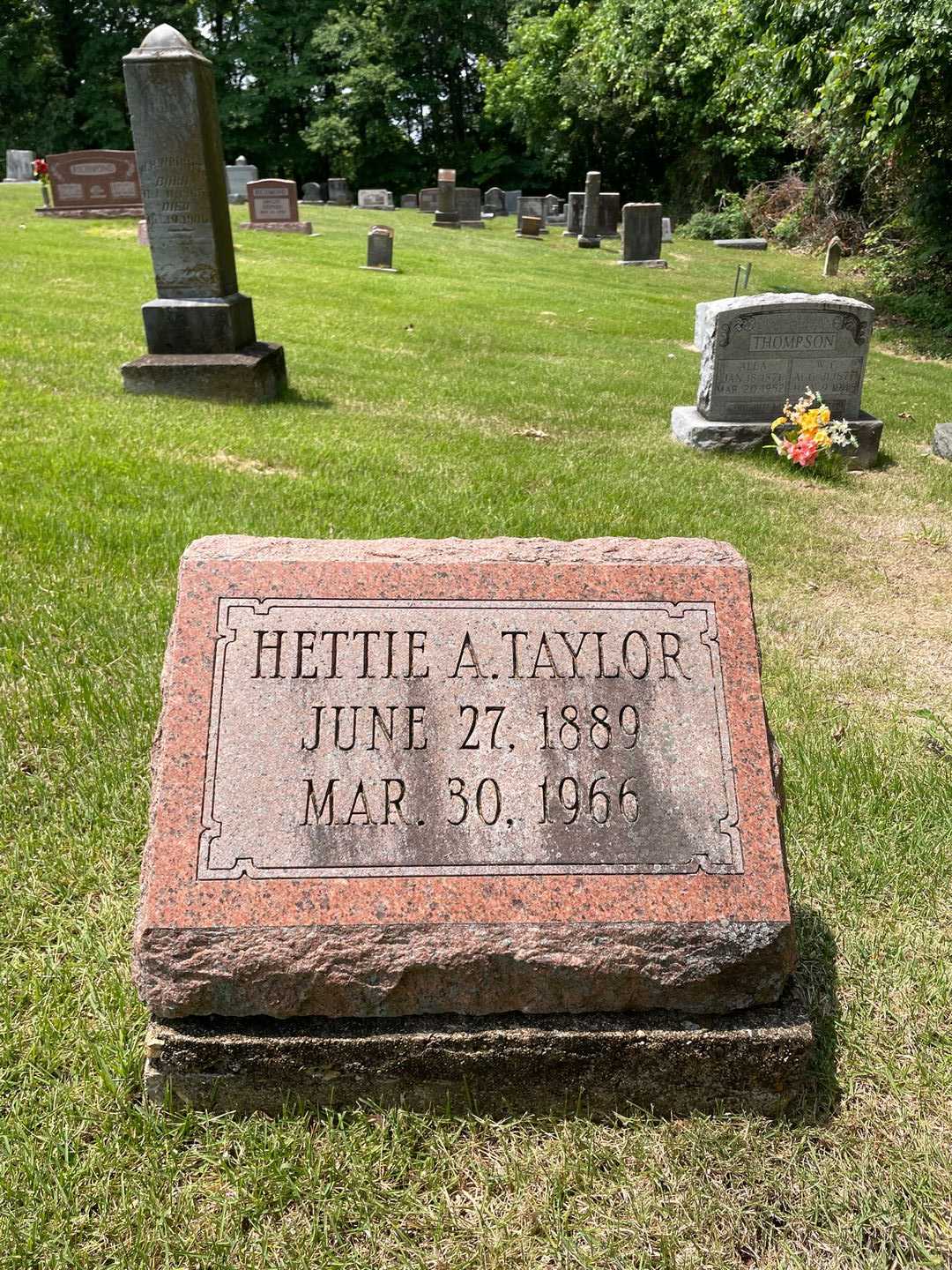 Hettie A. Taylor's grave. Photo 1