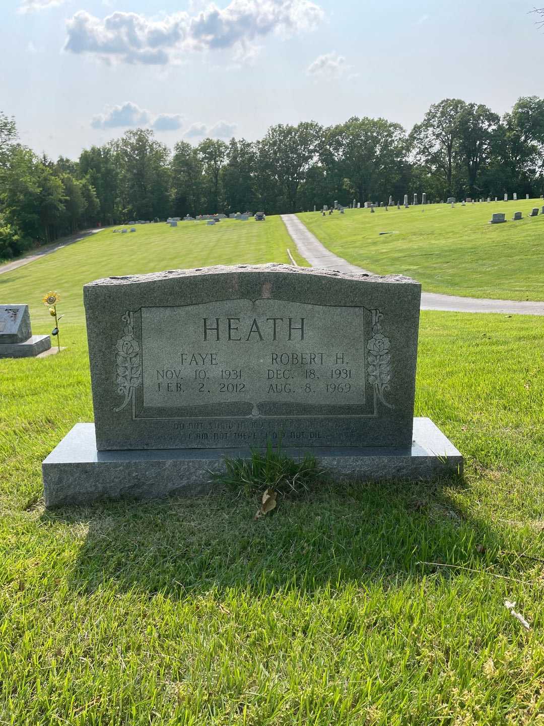 Robert H. Heath's grave. Photo 1
