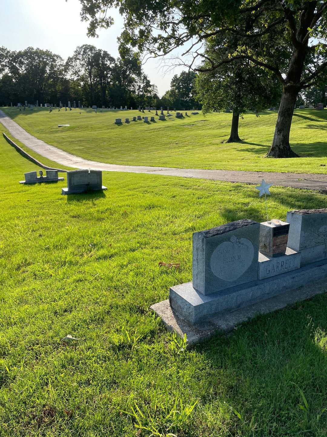 Kathryn Garrett's grave. Photo 2