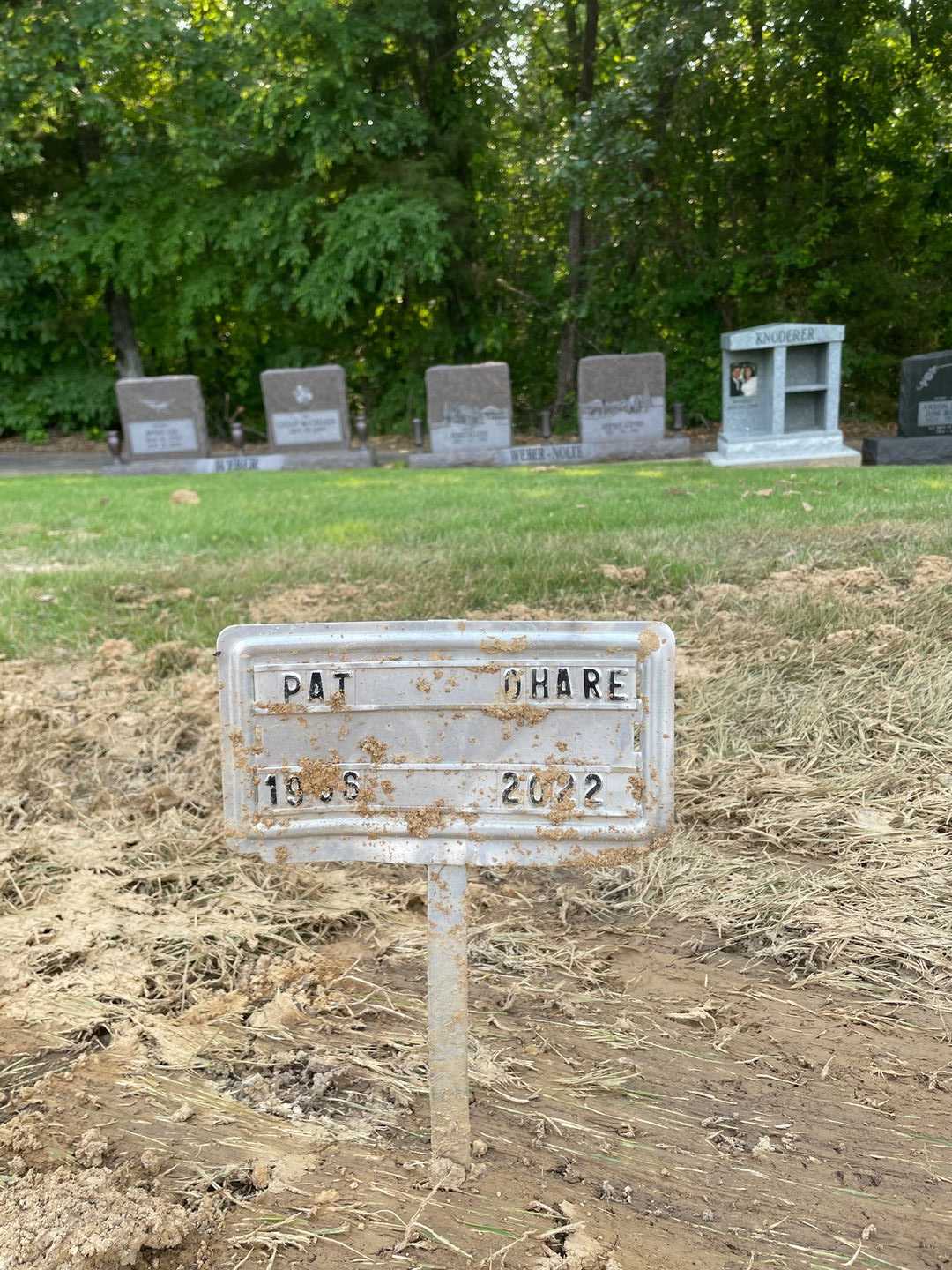 Pittruk "Pat" O'Hare's grave. Photo 1