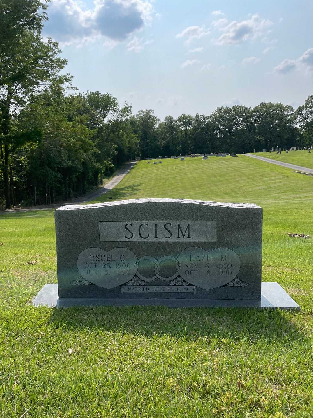 Oscel C. Scism's grave. Photo 1