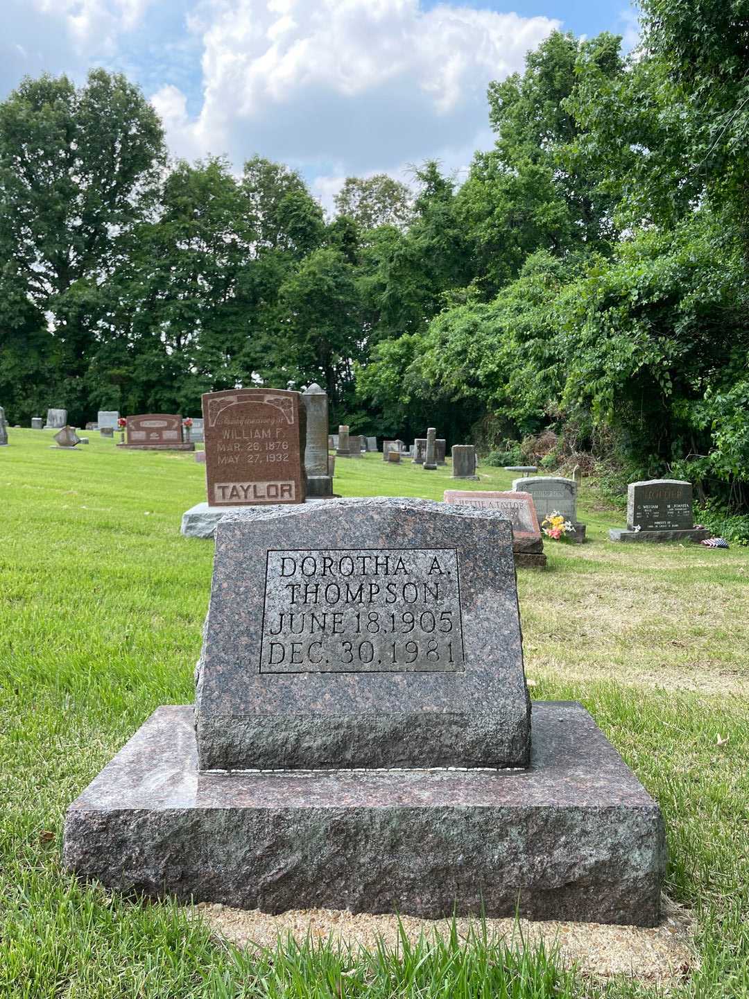 Dorotha A. Thompson's grave. Photo 1