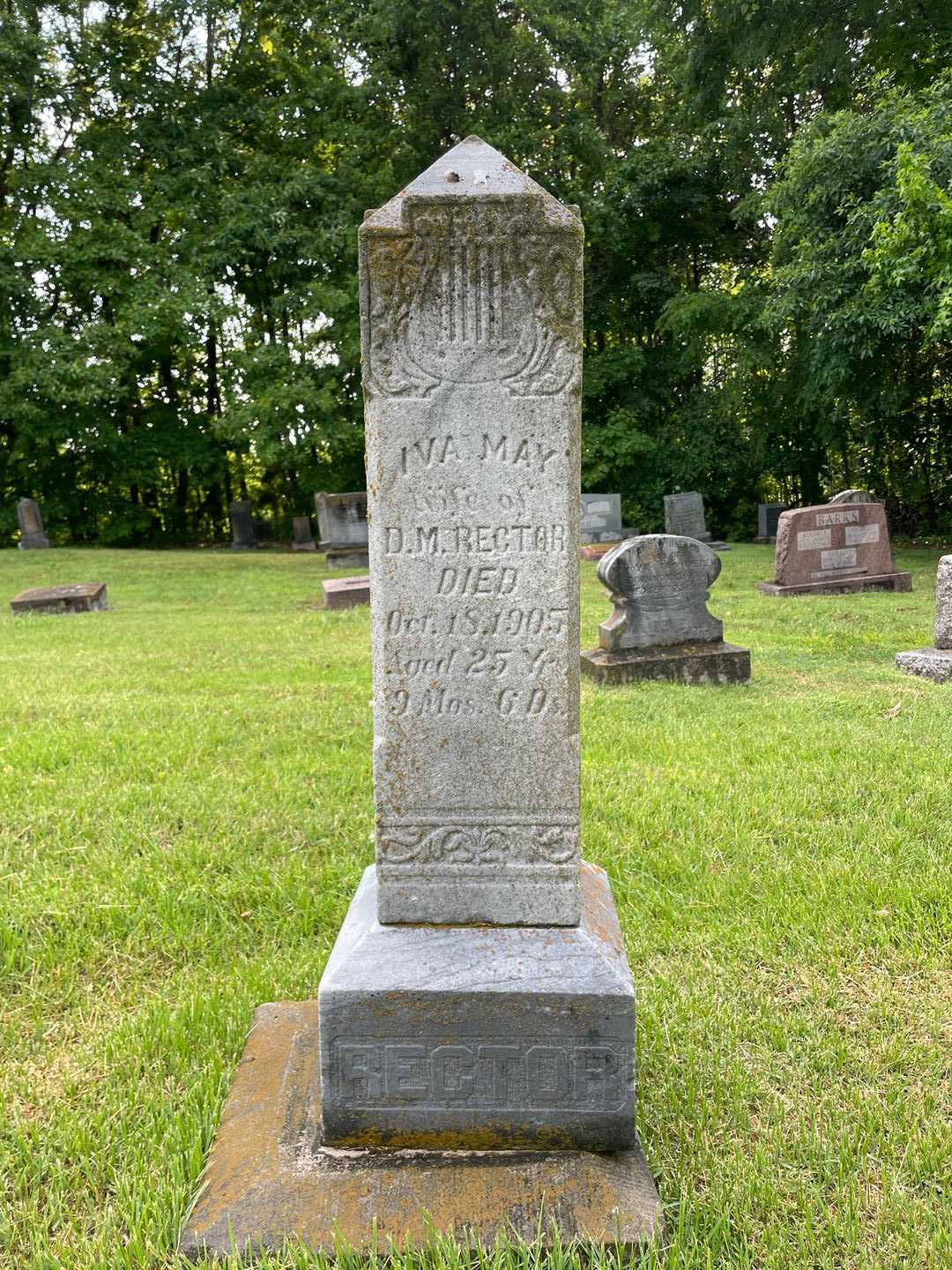 Iva May Rector's grave. Photo 1