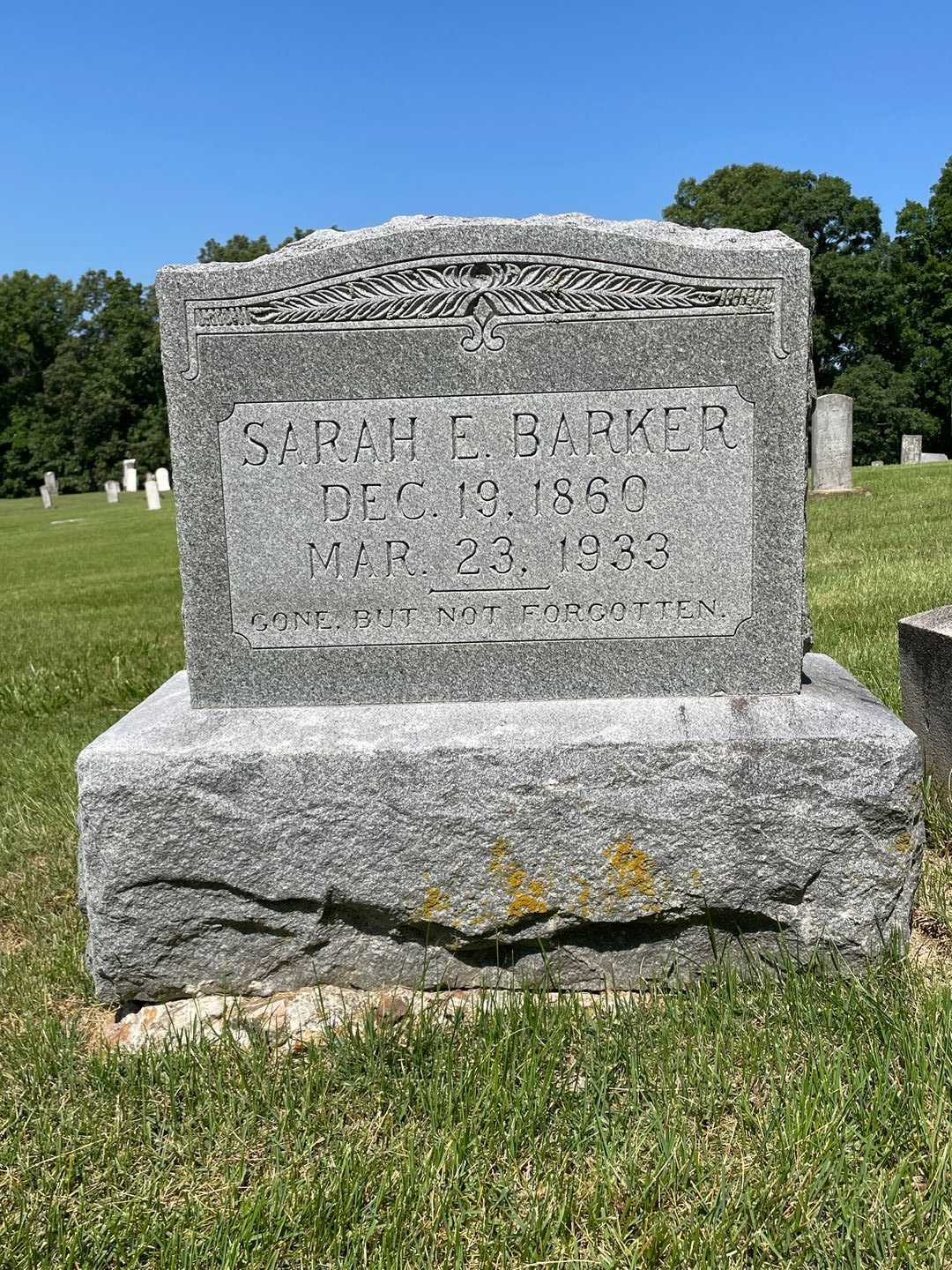 Sarah E. Barker's grave. Photo 1