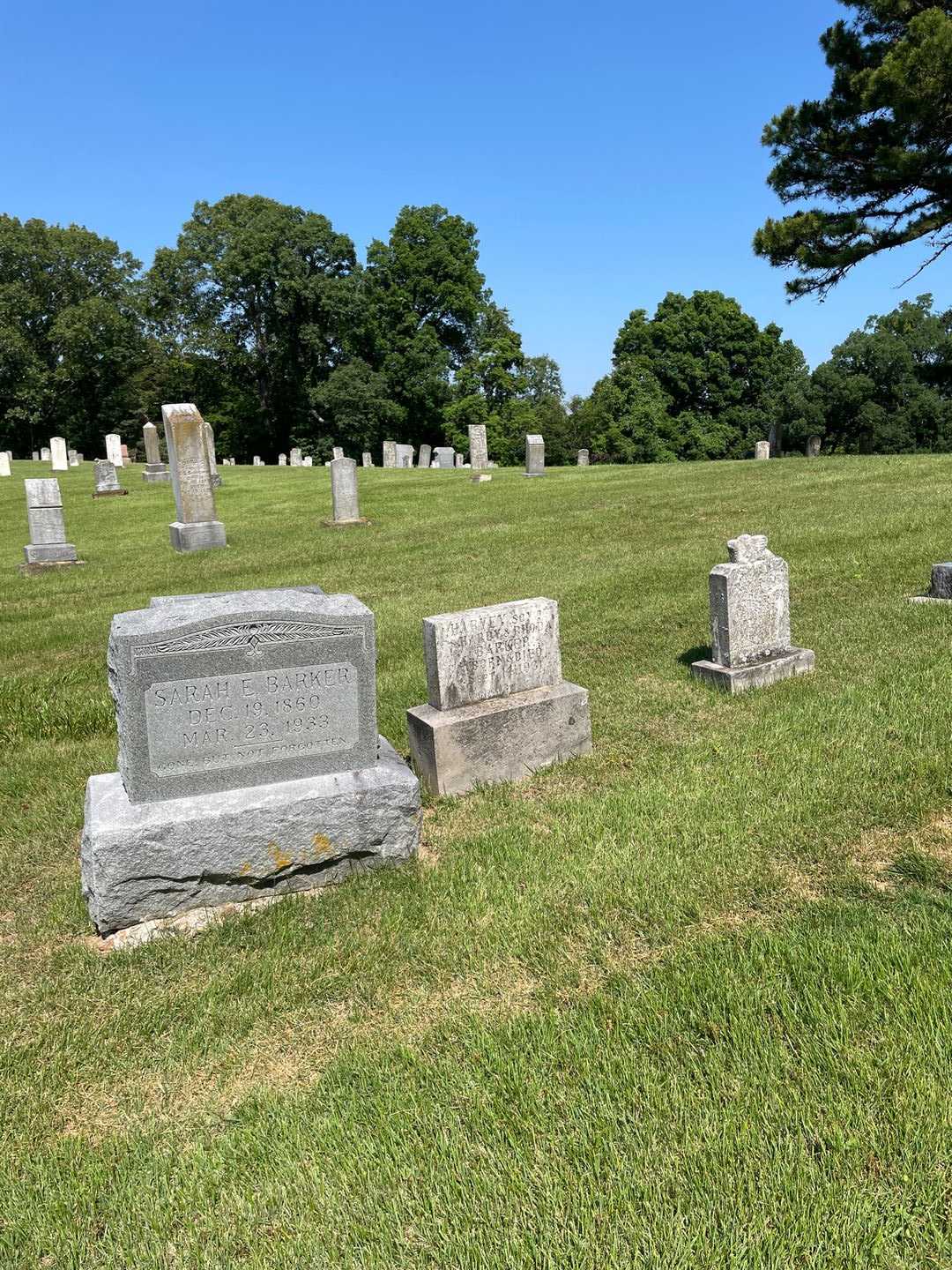 Sarah E. Barker's grave. Photo 2