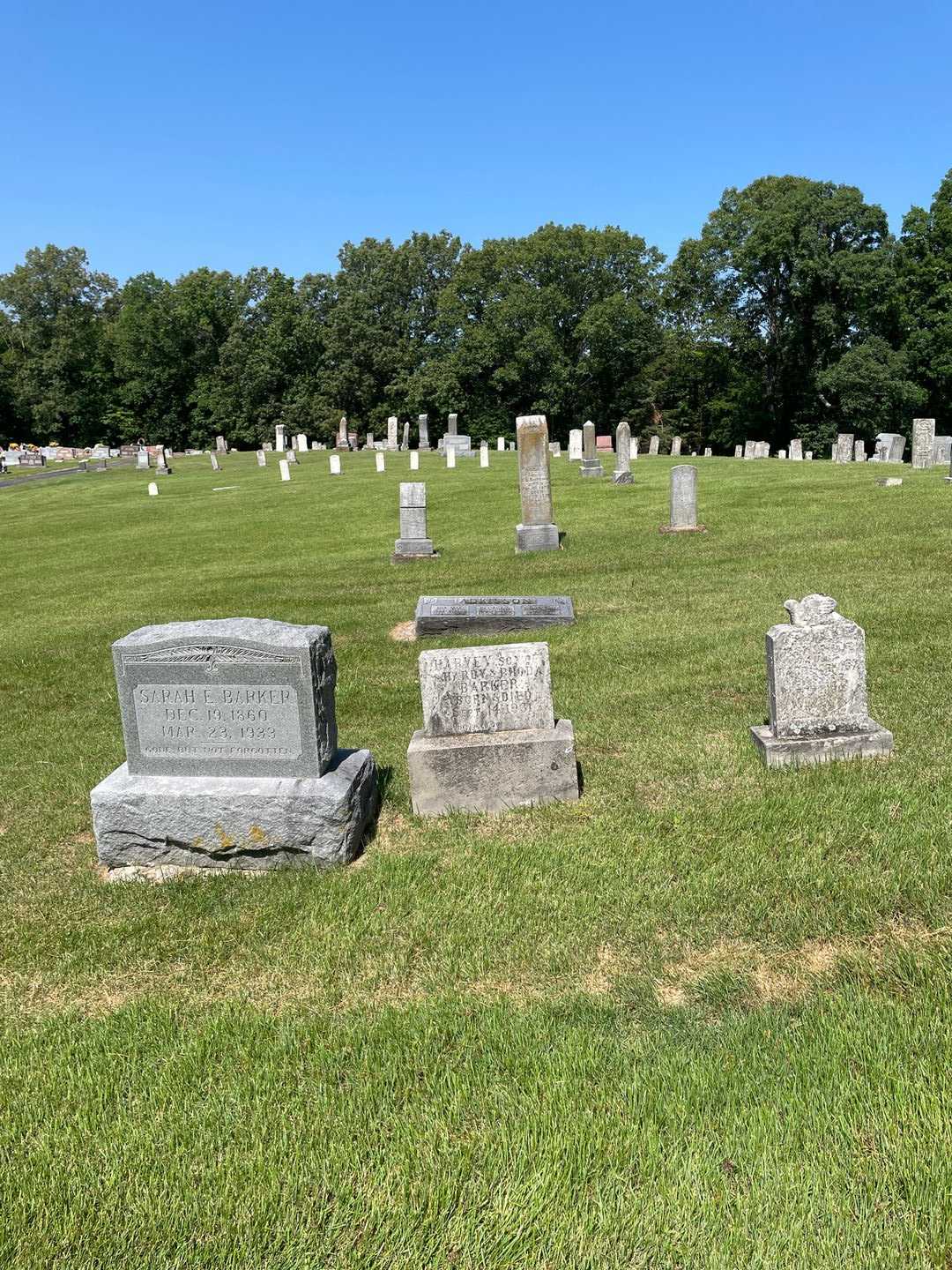 Harvey Barker's grave. Photo 2