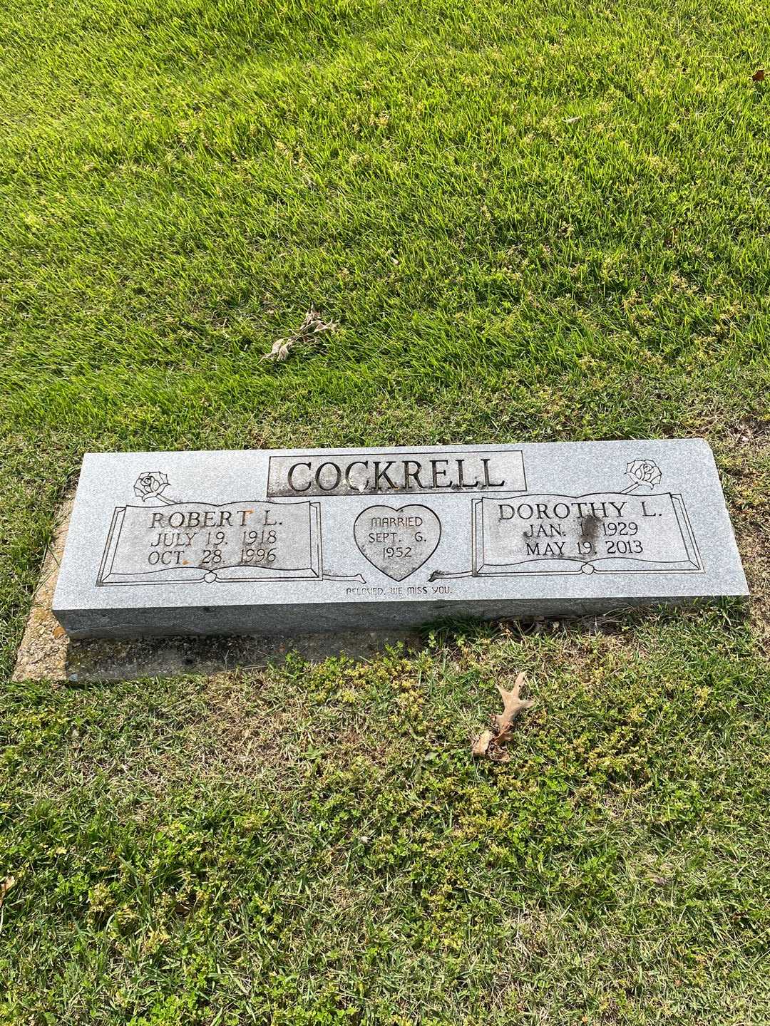 Robert L. Cockrell's grave. Photo 1