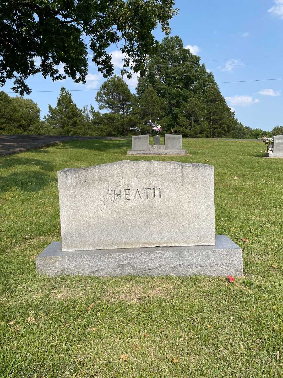 Faye Heath's grave. Photo 2