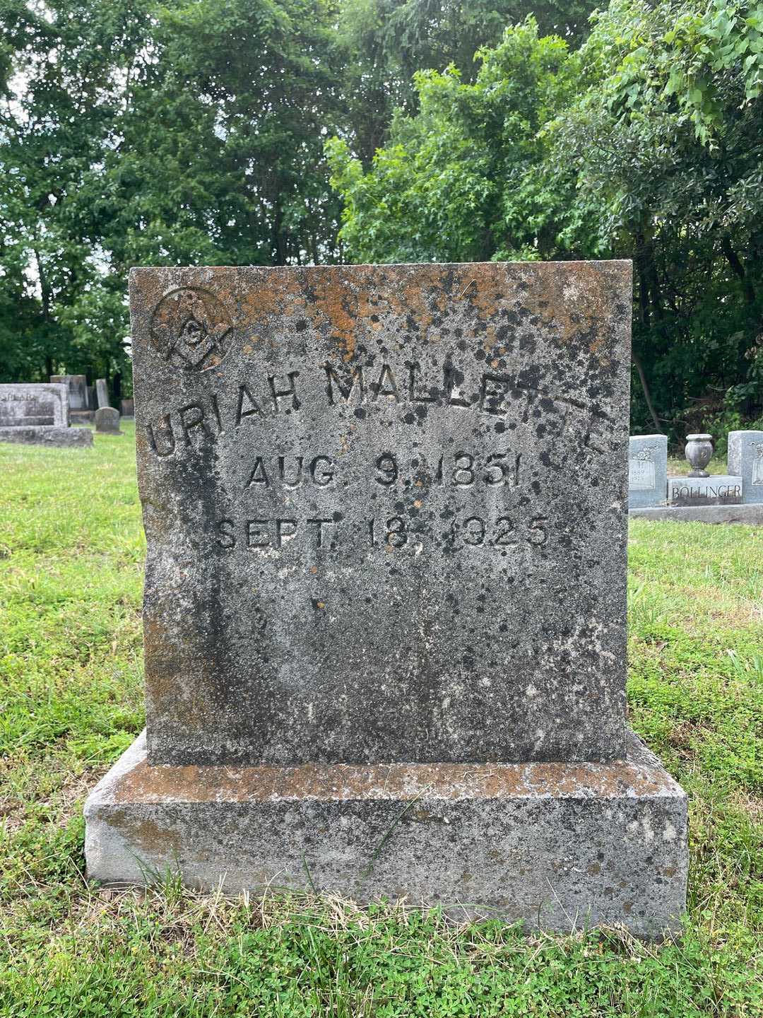 Uriah Mallette's grave. Photo 1