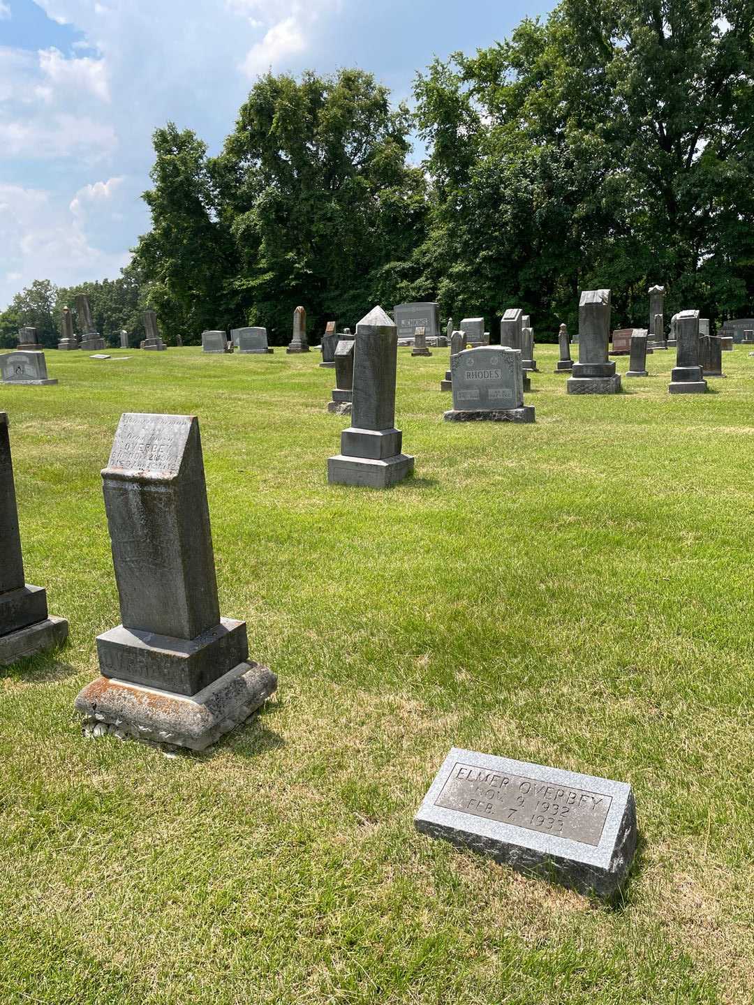 Elmer Overbey's grave. Photo 2