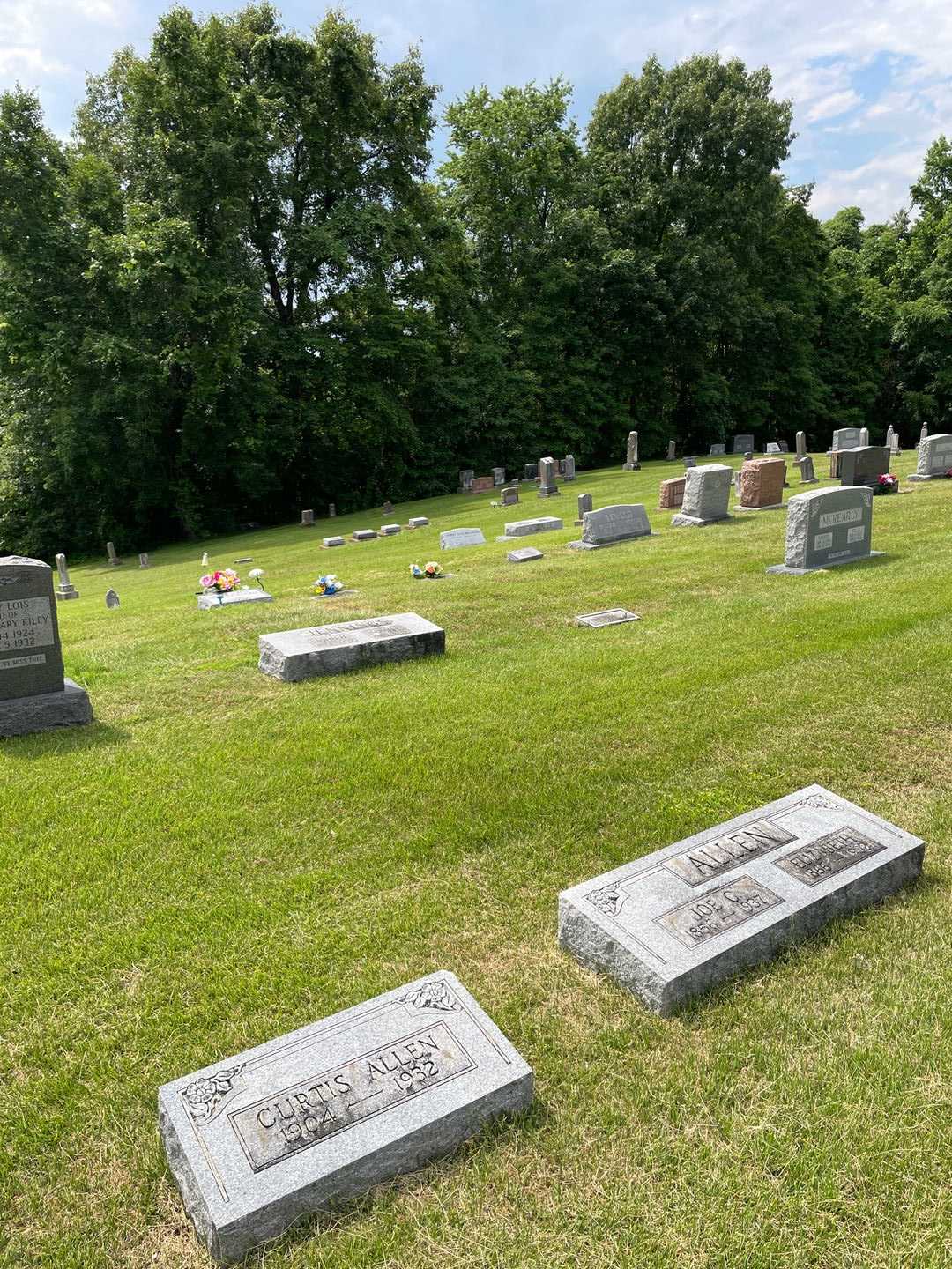 Curtis Allen's grave. Photo 2