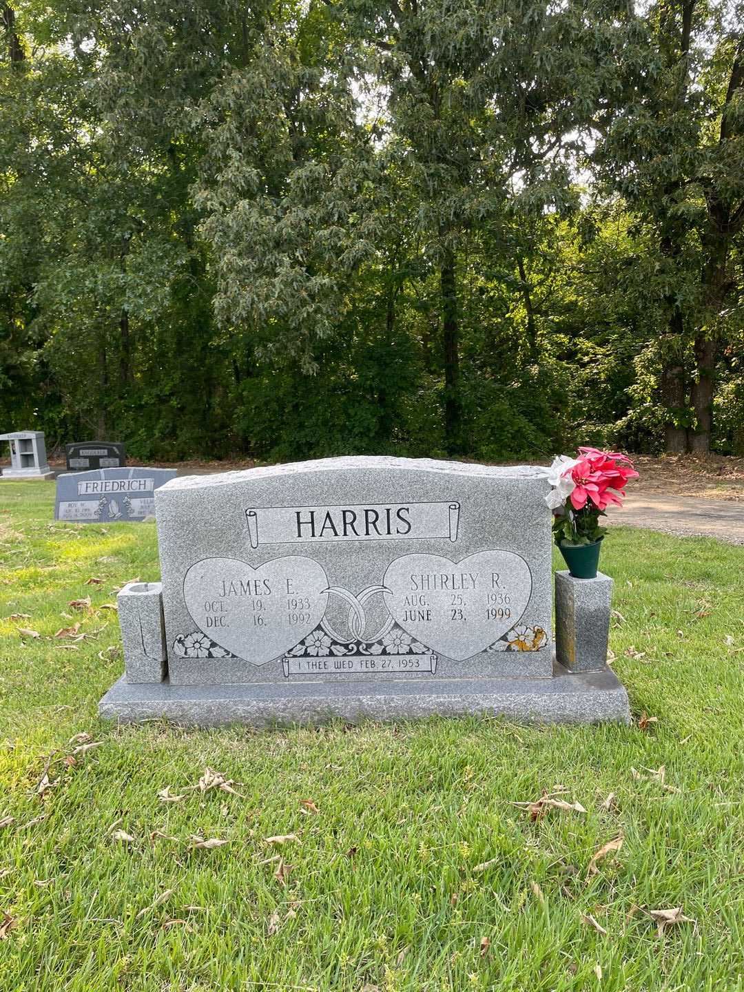 James E. Harris's grave. Photo 1