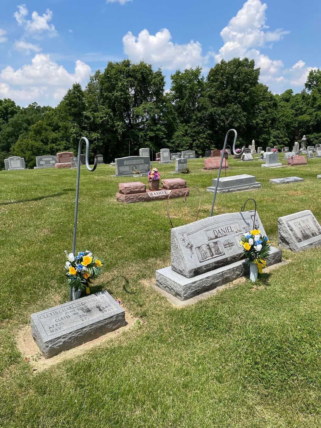 Cletis C. Daniel's grave. Photo 3